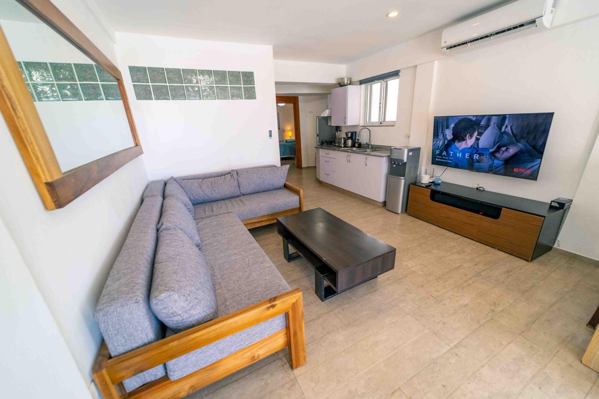 Kite Beach Oceanfront 1St Row Two Bedrooms And Patio Кабарете Екстериор снимка